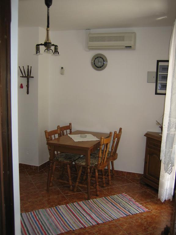 Apartment Malnar Starigrad Paklenica Extérieur photo